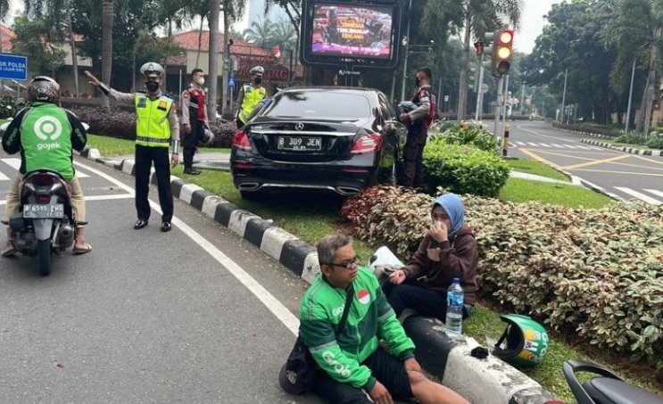 Kecelakaan Mobil Mercy di SCBD Diduga karena Pengendara Alami Serangan Jantung