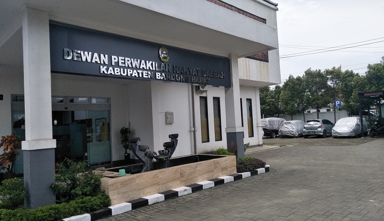 KPU KBB Incar Gedung DPRD Sebagai Kantor dan Gudang Logistik