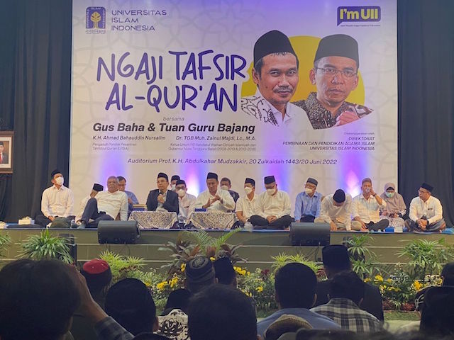 Ramai Hingga NTB, Pengajian Gus Baha-TGB Mudah Dipahami Umat 