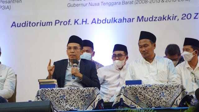 Duet Bersama Gus Baha, TGB Bahas Kebahagiaan Beragama