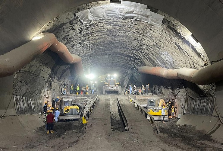 13 Terowongan Proyek Kereta Cepat Jakarta-Bandung Berhasil Ditembus