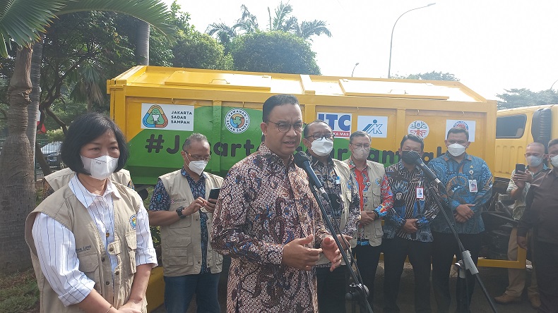 Kasus Covid-19 Jakarta Melonjak, Anies Tegaskan Belum Ada Opsi Tarik Rem Darurat