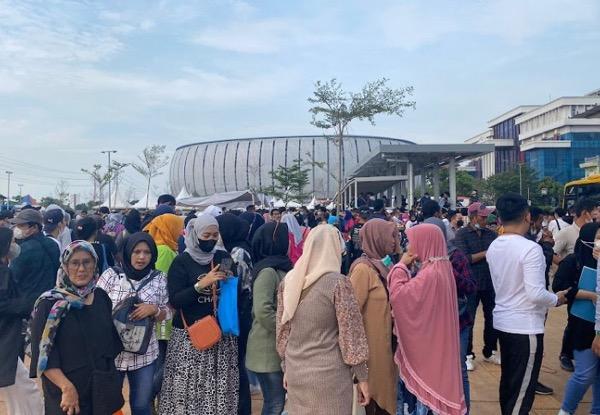 Penampakan JIS Dipadati Pengunjung Jelang Malam Puncak Jakarta Hajatan