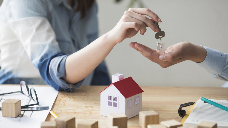 Cara Beli Rumah dengan Gaji UMR, Tidak Sulit Kok!