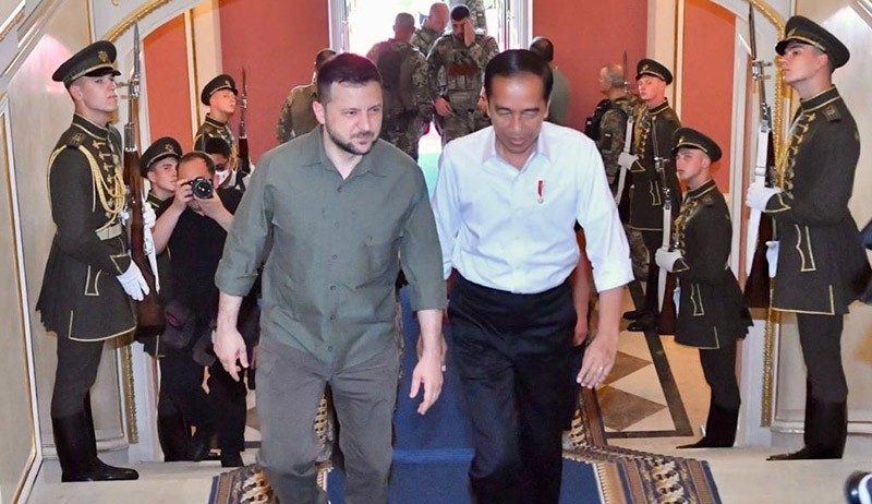   Jokowi Melakukan Pertemuan Empat Mata dengan Presiden Ukraina 