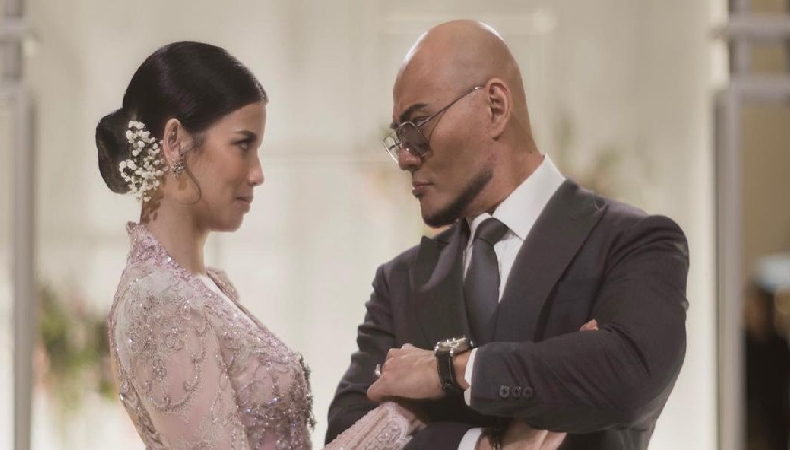 9 Pasangan Artis yang Menikah Beda Usia Sangat Jauh, Ada yang Terpaut 45 Tahun