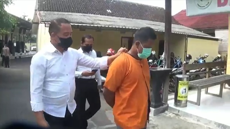 Cemburu Ditinggal Selingkuh, Mantan Napi Ini Kalap Bacok Istri hingga Kritis
