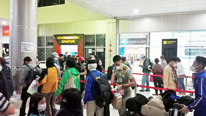 Satgas Ingatkan Kasus Covid-19 Naik, Patuhi Aturan Perjalanan Jelang Idul Adha