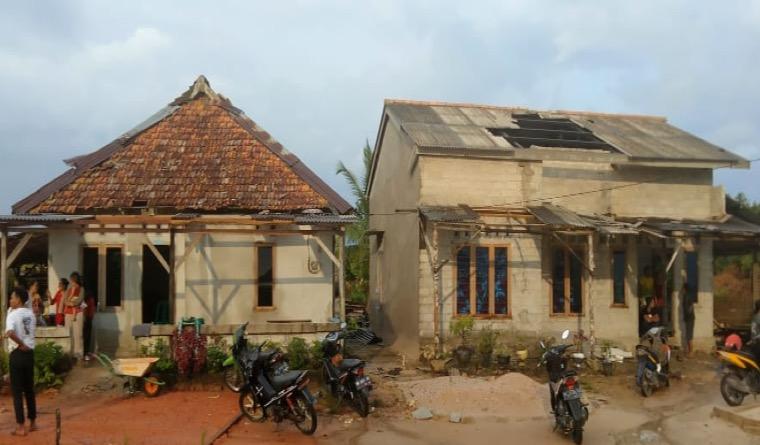 8 Rumah Warga di Bangka Barat Rusak Diterjang Puting Beliung, BPBD Salurkan Bantuan