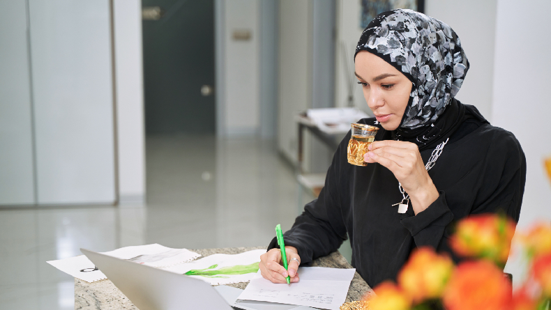 6 Khasiat Minum Teh Tanpa Gula, dari Mencegah Penuaan hingga Menurunkan Risiko Penyakit Kronis