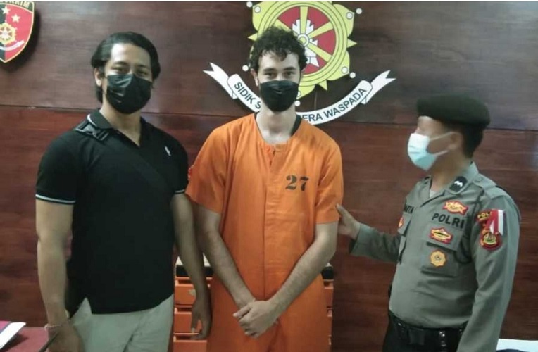 Kedapatan Bawa Ganja saat Liburan ke Bali, Turis Asal Brasil Ditangkap
