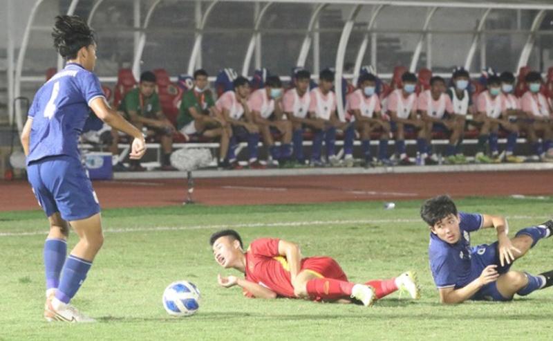 Netizen Sebut Vietnam dan Thailand Main Sabun: Saling Ulur Waktu, Pemain Tiba-tiba Cedera