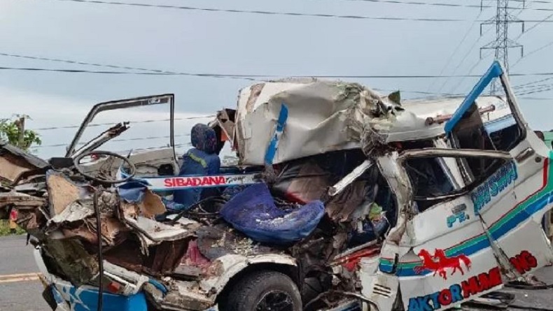 Kronologi Minibus Tabrak Truk di Deliserdang Tewaskan 2 Orang, Sopir Diduga Mengantuk