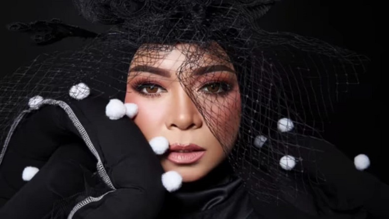 13 Penyanyi Berdarah Ambon, Nomor 6 Bapak dan Anak Pencipta Deretan Lagu Hits