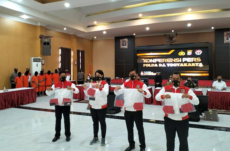 Polda DIY Buru 7 Tersangka Lain dalam Kasus Siber Pornografi Anak