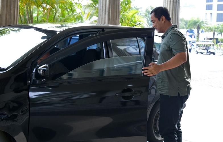  Penampakan Wali Kota Semarang Keliling Naik Taksi Online di Hari Bebas Kendaraan Pribadi 