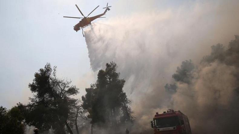 Helikopter Pemadam Kebakaran Jatuh ke Laut, 2 Petugas Tewas