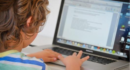 Arahkan Minat Positif Anak Terhadap Internet