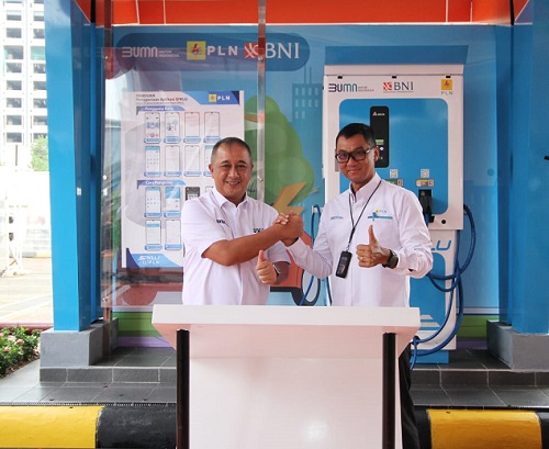  Jadi Pionir, BNI Pasang Dua SPKLU Skema Partnership   