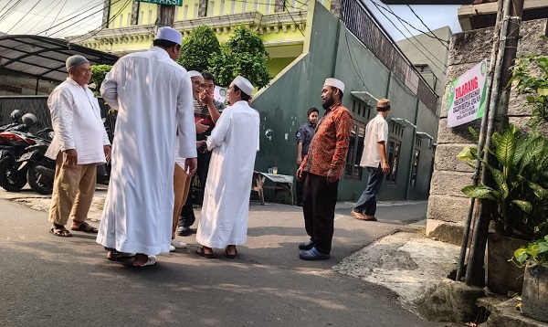 Penampakan Simpatisan Habib Rizieq Kawal Ketat Tiap Sudut Petamburan