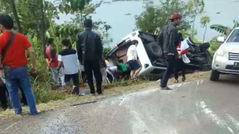 Kronologi Mobil Travel Masuk Jurang di Tanjakan Dini Geopark Ciletuh Sukabumi