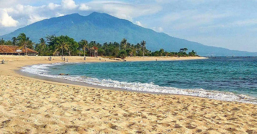 Pesona Pantai Alau-Alau di Lampung Selatan, Eksotis dengan View Gunung Rajabasa