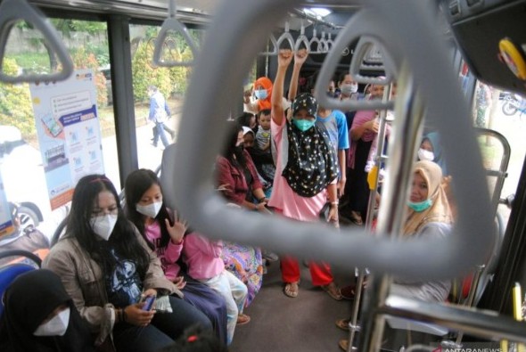 Kemenhub Berencana Kenakan Tarif Angkutan Massal Berbasis Buy The Service