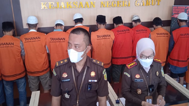 14 Warga Cigedug Garut Pelaku Penganiayaan Keji Divonis Ringan hanya 3,5 dan 4 Tahun Penjara