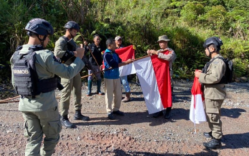  500 Bendera Merah Putih Berkibar di Kampung Banti hingga Opitawak Tembagapura