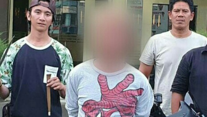 Rampas HP Sambil Todongkan Pisau Badik, Pemuda Manado Ini Ditangkap Polisi