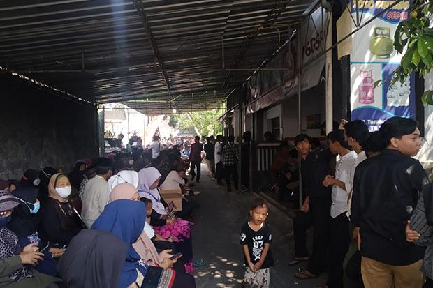 Juru Pakir Korban Suporter Bola Dikenal Sangat Baik dan Selalu Ceria