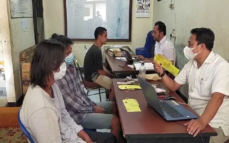 Mengeluh Gaji Guru Honorer Kecil, Pria di Lotim Nyambi Jual Sabu ke Nelayan