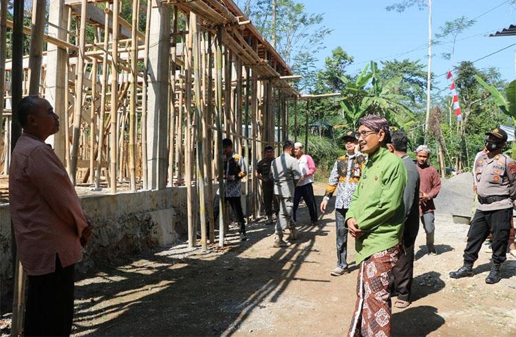 Baznas Kulonprogo Salurkan Bantuan Bedah Rumah Tidak Layak Huni