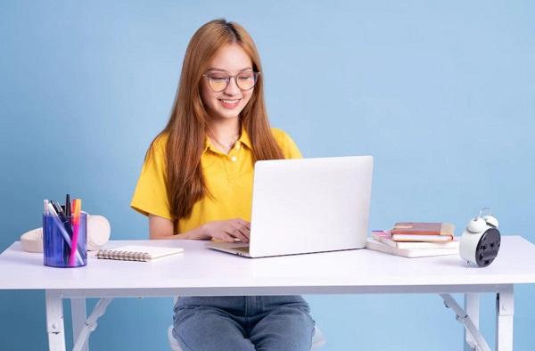 Contoh-contoh Pantun Jenaka Sekolah yang Bisa Dijadikan Bahan Belajar