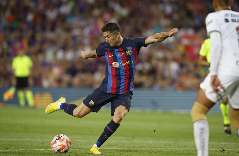 Robert Lewandowski Rela Tinggalkan Bayern Munchen, Ini Alasan Striker Baru Barcelona
