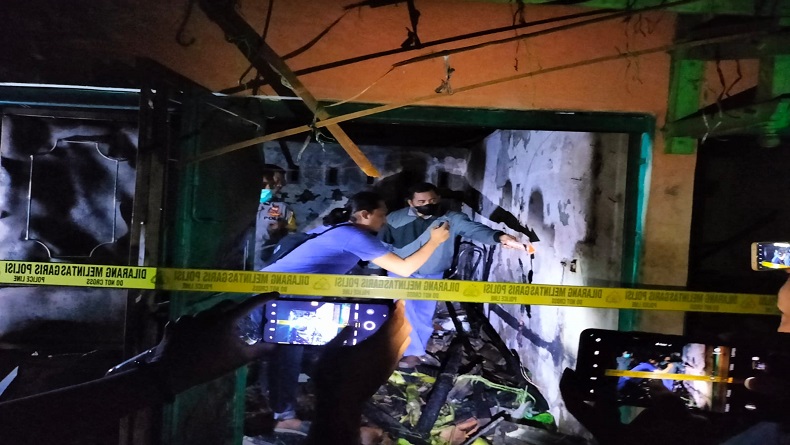 Diduga Lupa Matikan Kompor, 2 Kios di Blora Terbakar