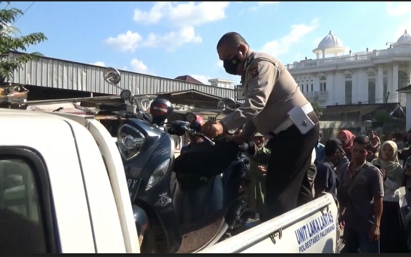 Ditabrak Fuso, Kakek Pengemudi Scoopy di Palembang Tewas di Tempat 