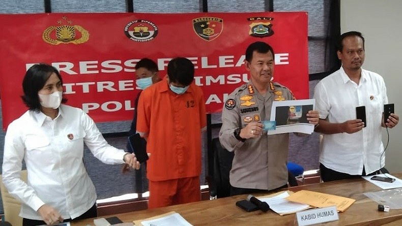 Waduh, Pasutri Ini Produksi 20 Video Porno lalu Dijual via Twitter dan Telegram