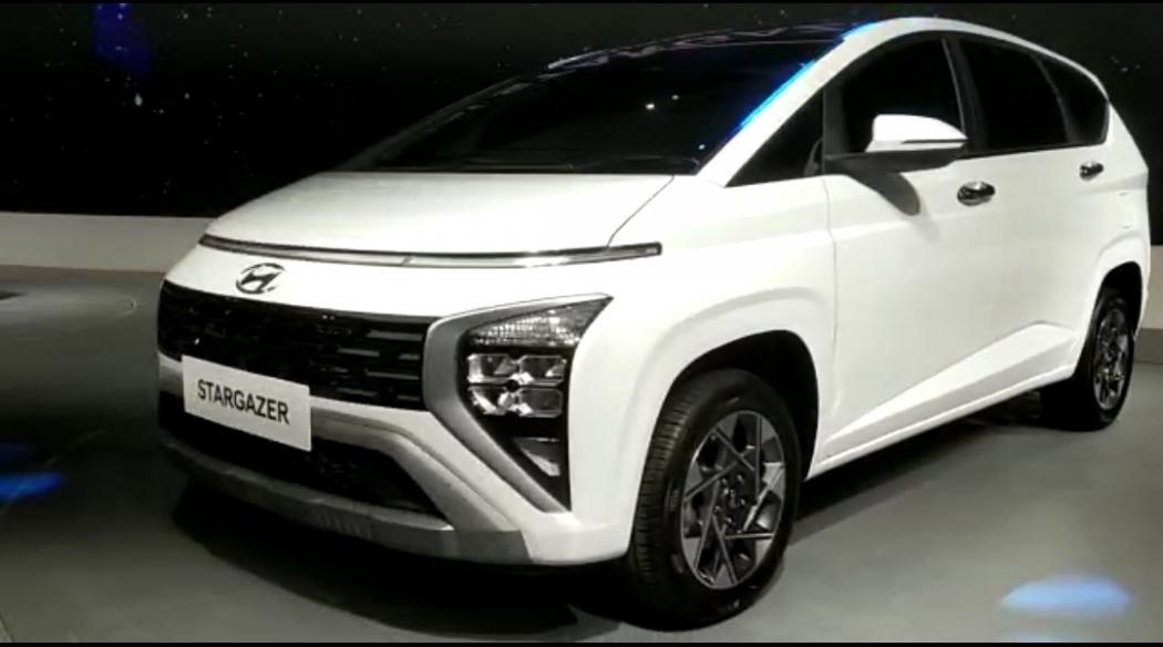 Hyundai Stargazer Melantai di GIIAS 2022, Bikin Panas Dingin di Sektor Low MPV