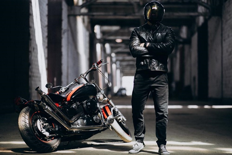 Bikers! Yuk Kenali Jenis Helm Sesuai Tipe Gaya Bermotor Anda