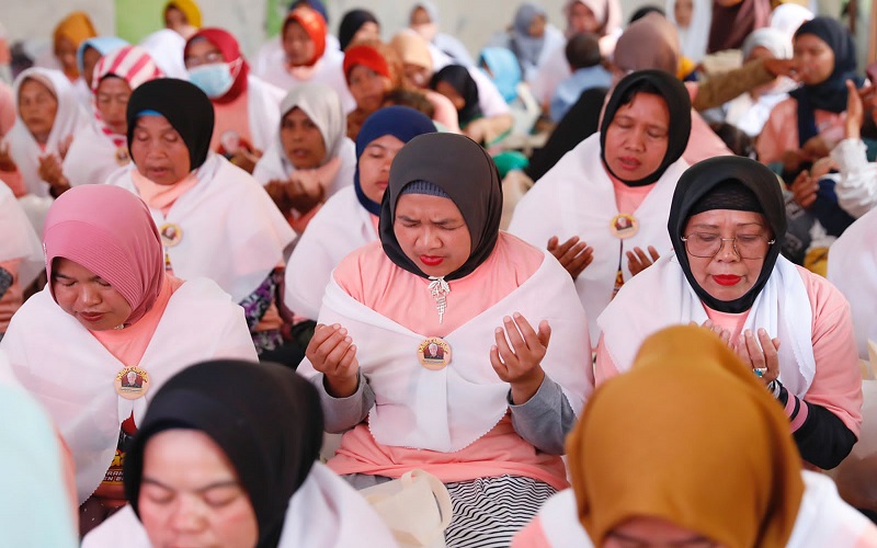 Ratusan Ibu-ibu di Garut Jadi Relawan, Ingin Ganjar Pranowo Jadi Presiden 2024