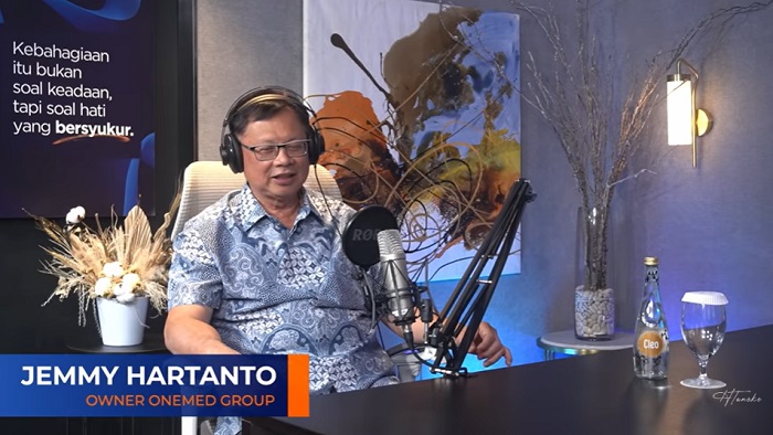 Dokter Ini Banting Stir Jadi Pengusaha Alkes Merek Onemed, Kini Sukses dengan Omzet Triliunan  