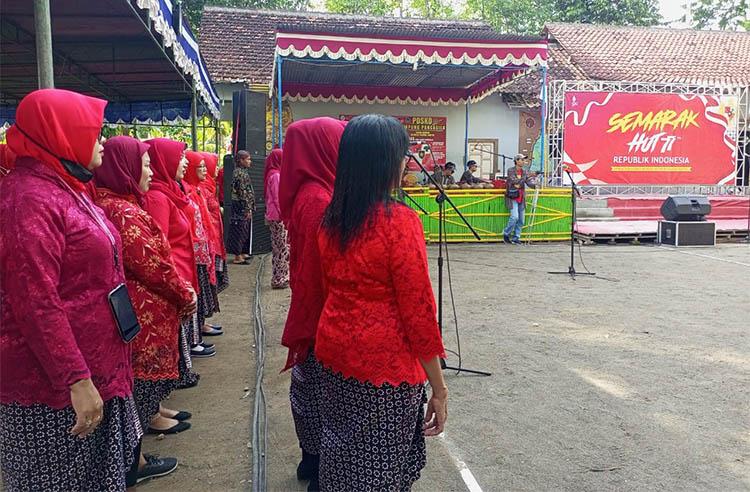 Ratusan Warga Pandak Bantul Gelar Upacara Kemerdekaan dengan Konsep Adat Jawa