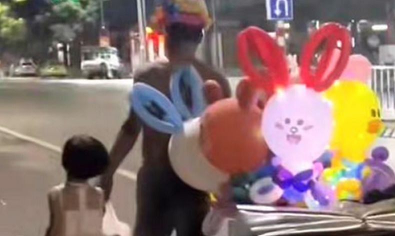 Viral, Kisah Pilu Pria Penjual Balon dan Putrinya Hidup Terlunta-lunta di Jalanan