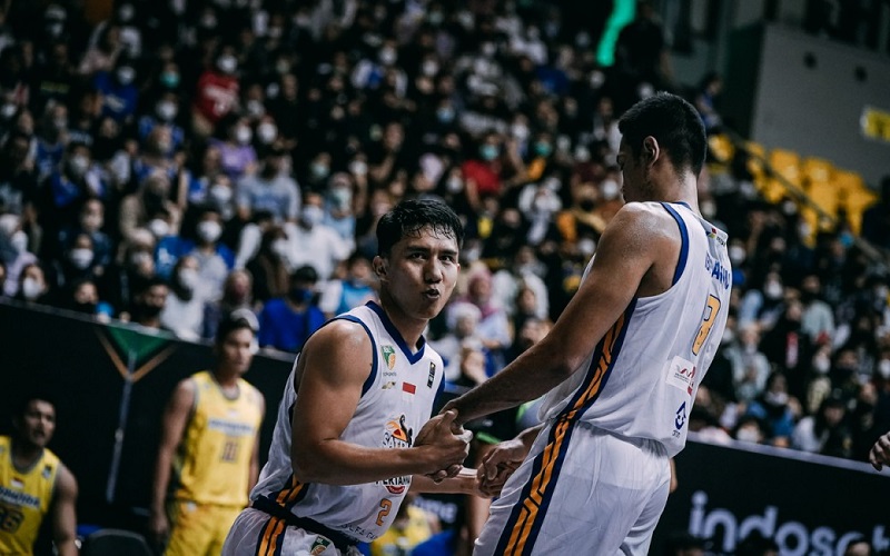 Semifinal IBL 2022: Hajar Prawira Bandung di Gim 1, Satria Muda Selangkah Lagi ke Final