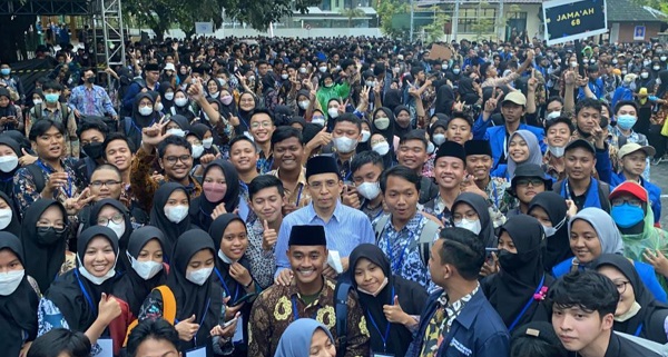 Di Depan Ribuan Mahasiswa Baru UII, TGB Ingatkan Agar Fokus Menuntut Ilmu: Tutup Telinga dari Hujatan