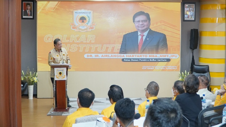 Golkar Institute Gelar Pendidikan Politik, Airlangga: Dunia Hadapi Tantangan The Perfect Storm