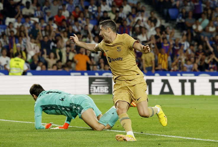 Hasil Real Sociedad Vs Barcelona: Lewandowski Cetak Brace, Blaugrana Menang Besar