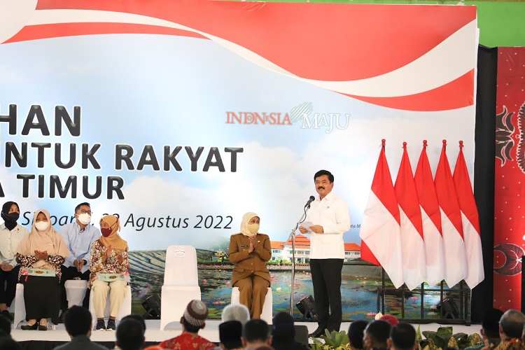 Bagikan 3.000 Sertifikat Tanah, Menteri ATR Hadi Tjahjanto: Saya Harap Mafia Tanah Menghilang