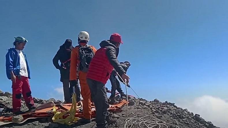 Warga Israel Tewas Jatuh ke Jurang di Gunung Rinjani, Evakuasi Masih Berlangsung